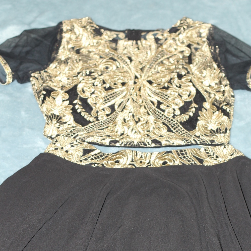 Two Piece Prom Dress - Picture 5 of 8